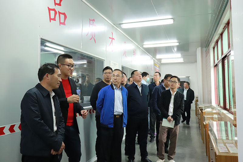 貴州六盤水市農(nóng)業(yè)農(nóng)村局到黃圃鎮(zhèn)考察調(diào)研，走訪榮業(yè)食品