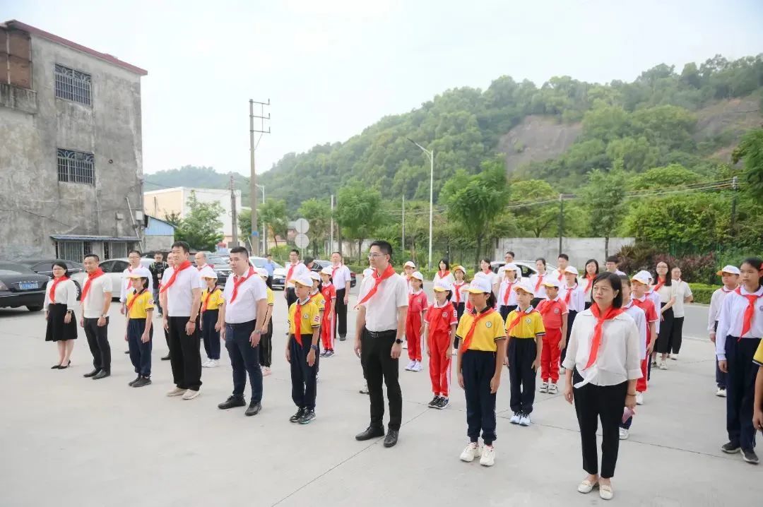 榮業(yè)成為中山首個(gè)食品加工類別少先隊(duì)校外實(shí)踐教育基地廠企！